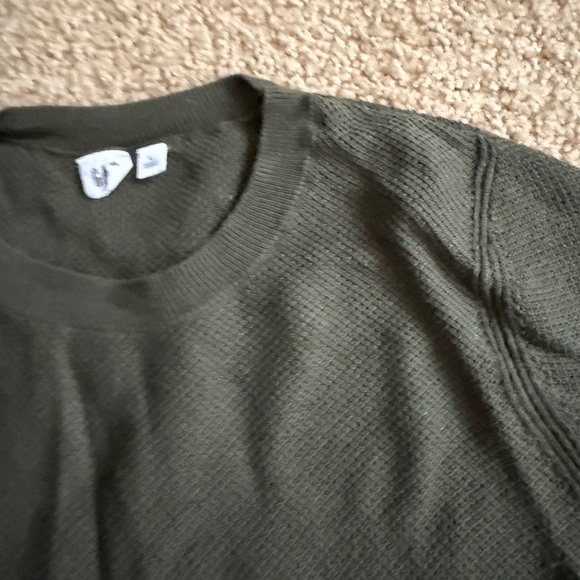 GAP sweater - Picture 7 of 8